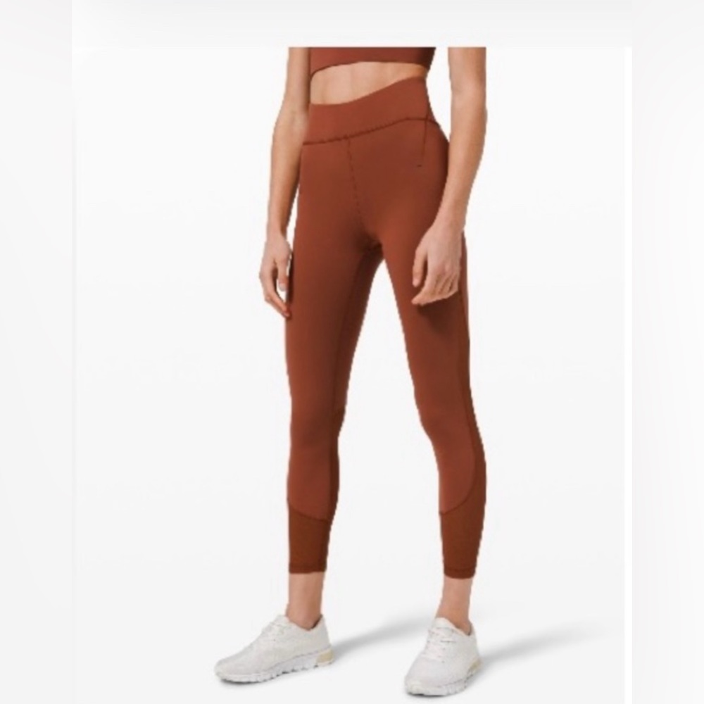 Lululemon Everlux leggings. Like new. Sz 6.